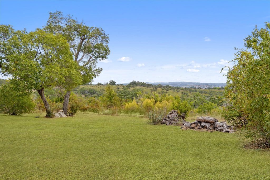 La colina ranchita – a hilltop gem with expansive views and endless charm listed at 2 33