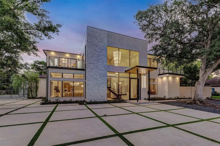 Modern Elegance and Luxury Combine in This Entertainer’s Paradise, Listed for $6.2 Million