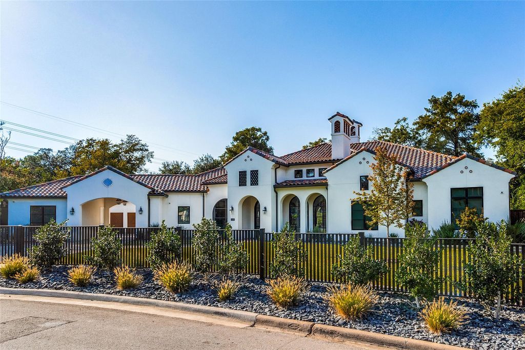 Single story marvel in coveted dallas neighborhood blending classic charm with modern luxury listed for 5495000 2