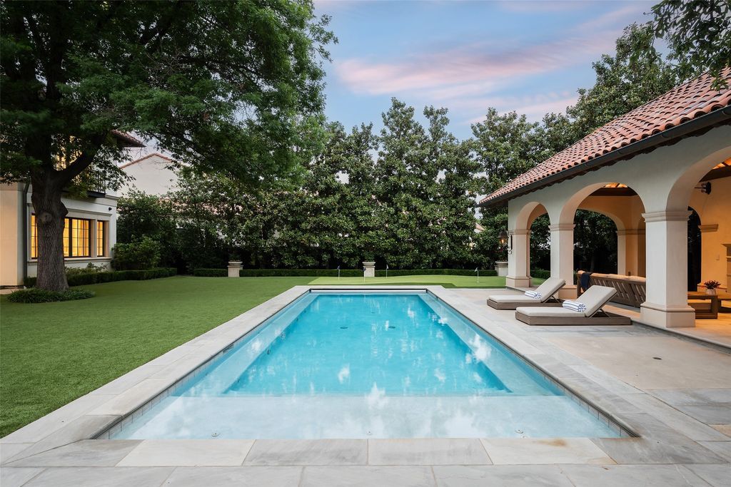 Sophisticated highland park residence radiating luxury and classic charm offered at 19995000 39