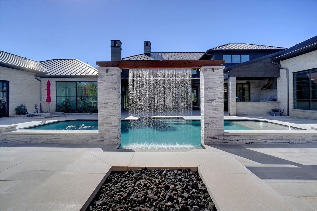 Timeless modern luxury in colleyvilles prestigious oak alley listed at 3. 99 million 35