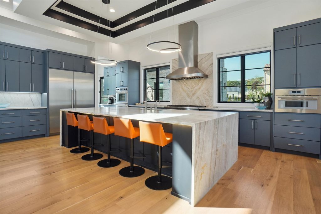 Timeless modern luxury in colleyvilles prestigious oak alley listed at 3. 99 million 7