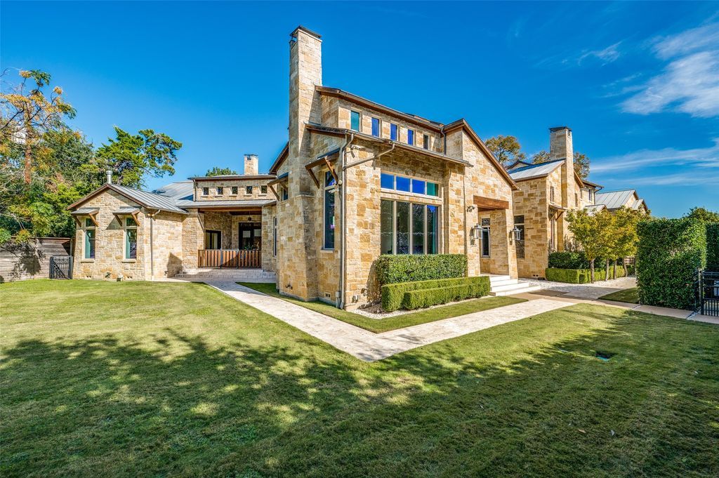 Combining elegance comfort and timeless charm exceptional estate asking 5595000 3