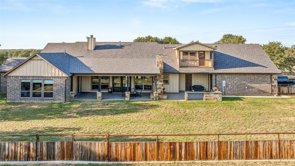 Exceptional equestrian living parker county property with comprehensive facilities 2. 99 million 31