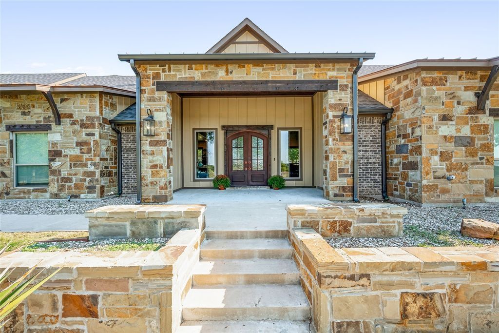 Exceptional equestrian living parker county property with comprehensive facilities 2. 99 million 37