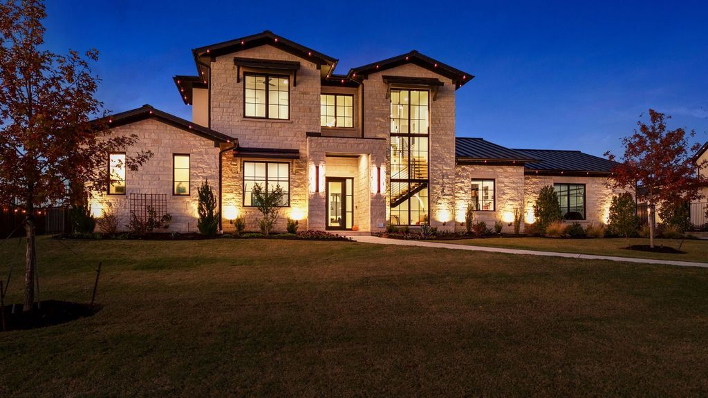 Open concept elegance stunning home filled with natural light and luxury upgrades – asking 2595000 2