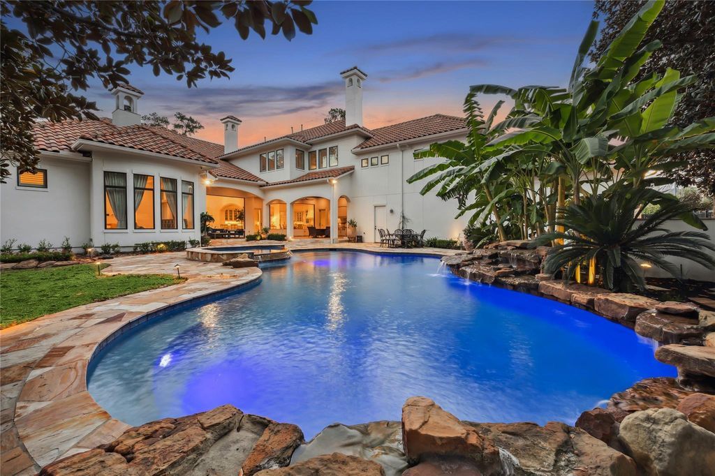 Prestigious pine shadows residence with unmatched luxury and style priced at 3. 95 million 7