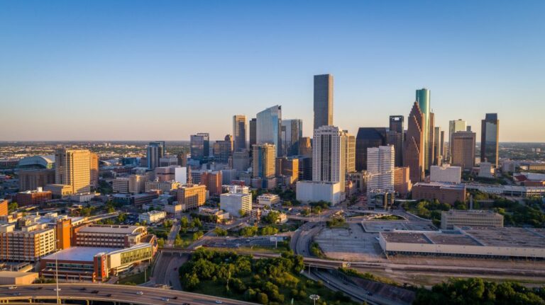 Quarterly Forecast for the Texas Luxury Real Estate Market: Q4 2024 Outlook