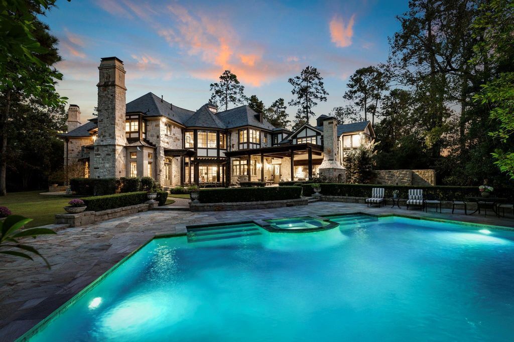 Unparalleled luxury on 2 acres backing the jack nicklaus signature course in carlton woods – offered at 5. 95 million 4