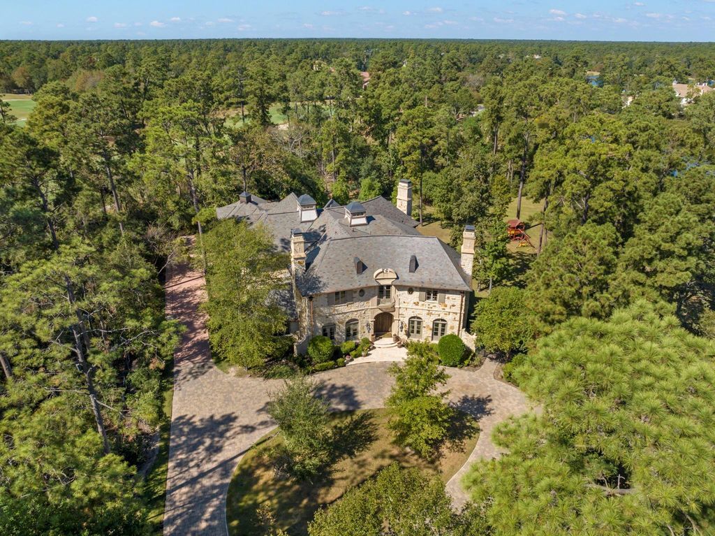 Unparalleled luxury on 2 acres backing the jack nicklaus signature course in carlton woods – offered at 5. 95 million 44