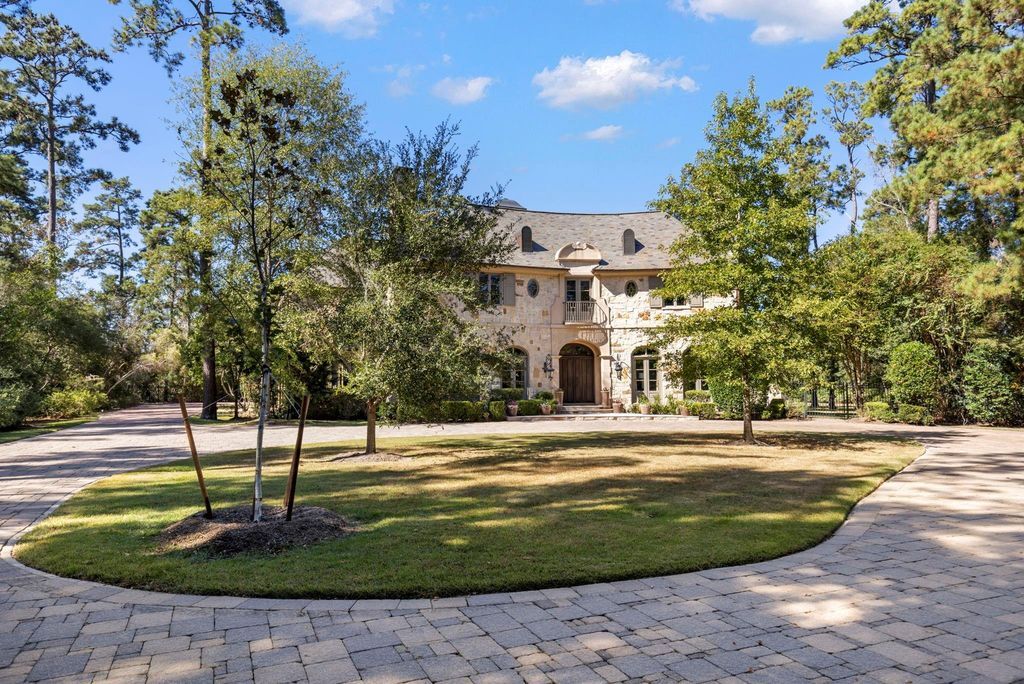 Unparalleled luxury on 2 acres backing the jack nicklaus signature course in carlton woods – offered at 5. 95 million 45