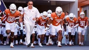 Key Players and Coaches Who Shaped the Legacy of Texas’s Teams