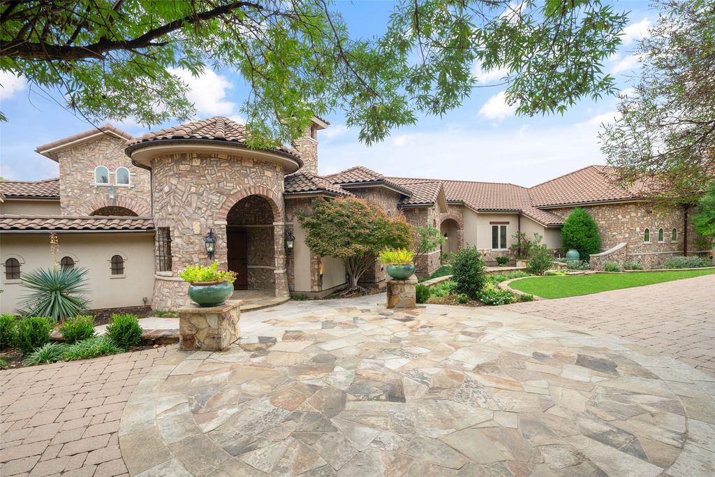 Friscos finest rare gem in stonebriar creek estates perfect for living and entertaining for 6. 195 million 7