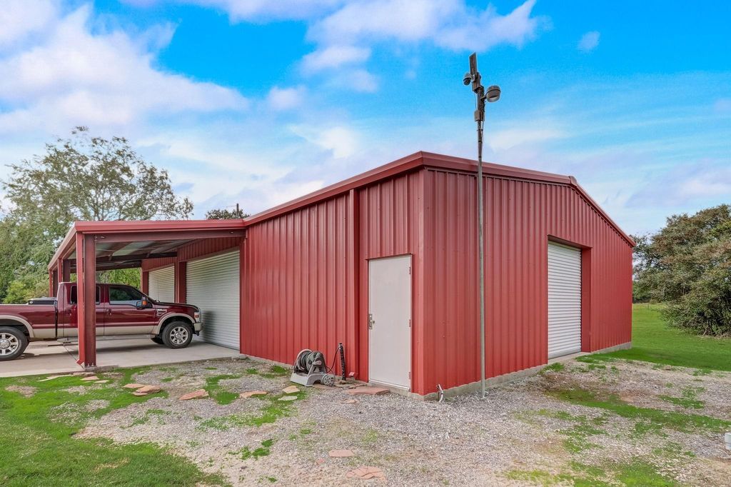 Serene escape custom home with guest house on expansive 23 acres for 3499950 40