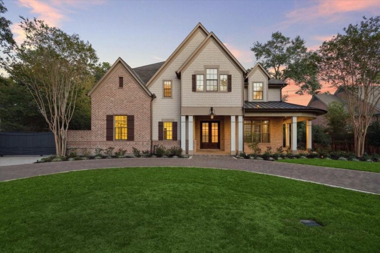 Stunning 2014 Metropolitan Custom Homes Build Now Available for $4.495 Million