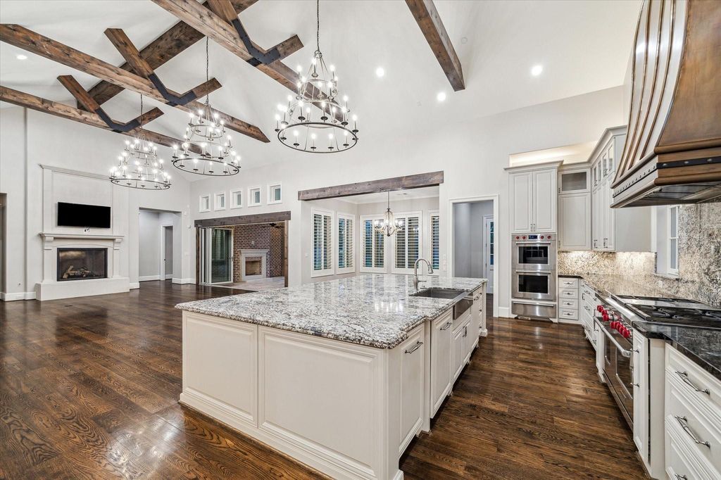 Stunning 2014 metropolitan custom homes build now available for 4. 495 million 10