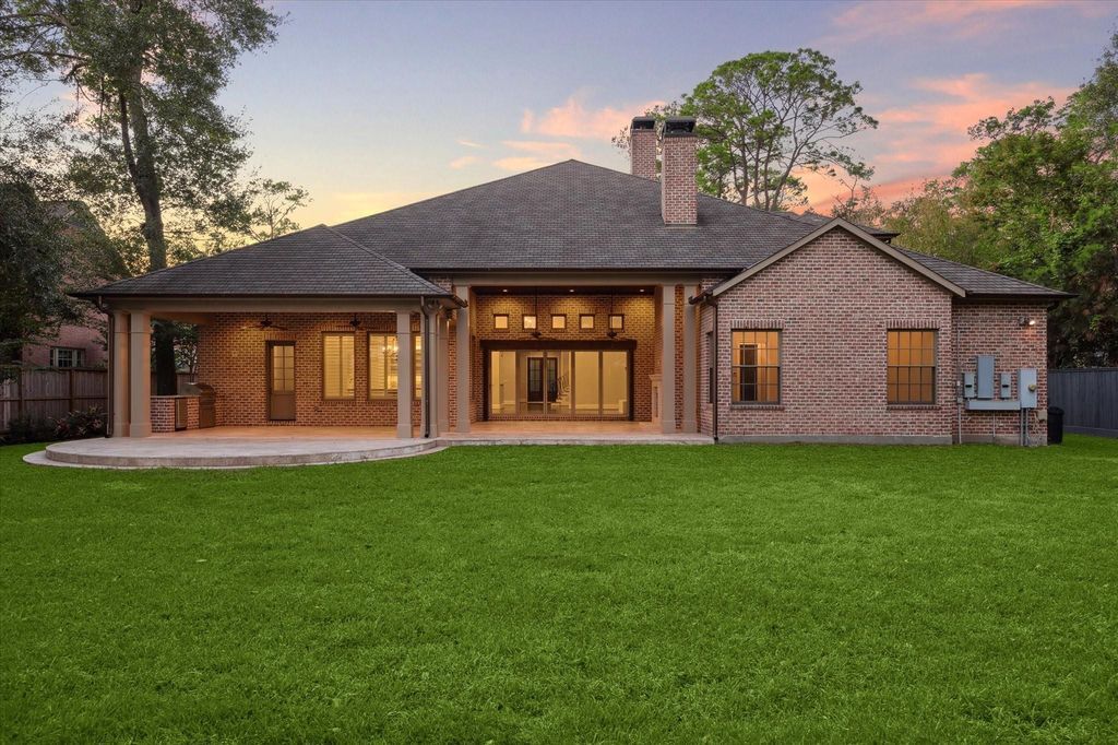 Stunning 2014 metropolitan custom homes build now available for 4. 495 million 43