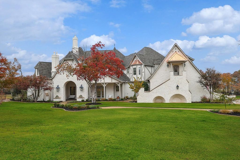 Timeless elegance modern tudor estate in bartonville for 3695000 1