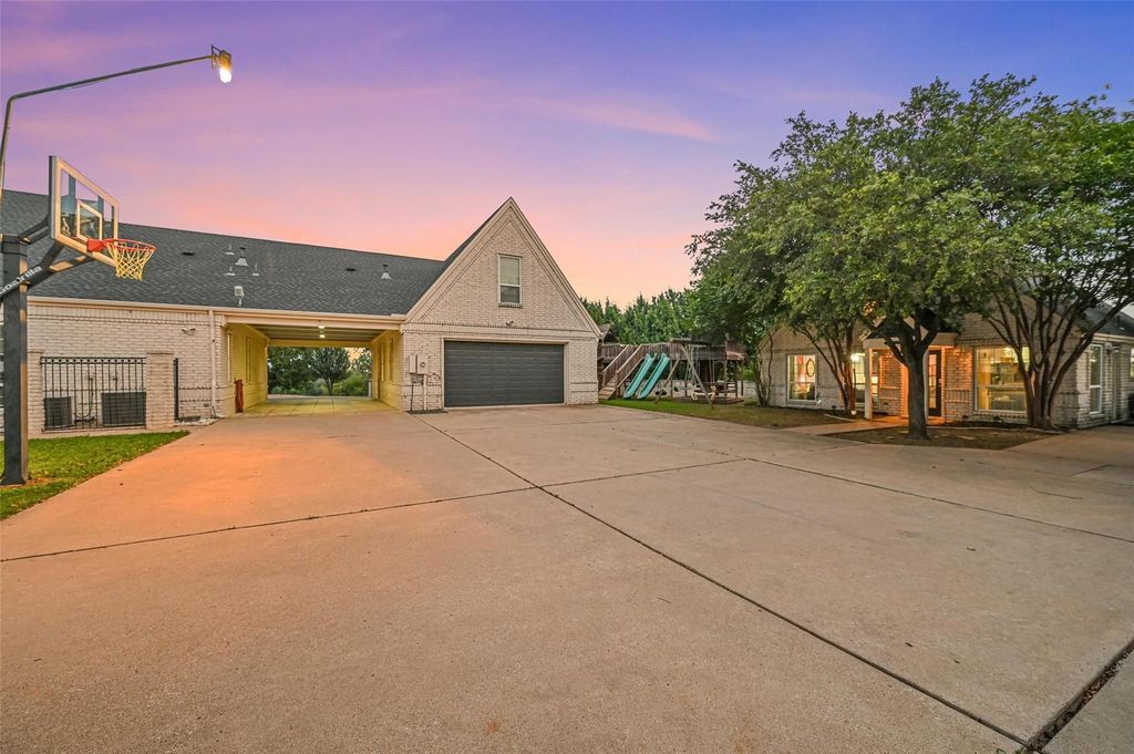 Unparalleled luxury living in rockwall estate listed for 2. 3 million 30