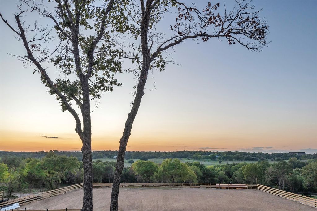 A taste of tuscany extraordinary 3. 395m horse property in exclusive texas community 28