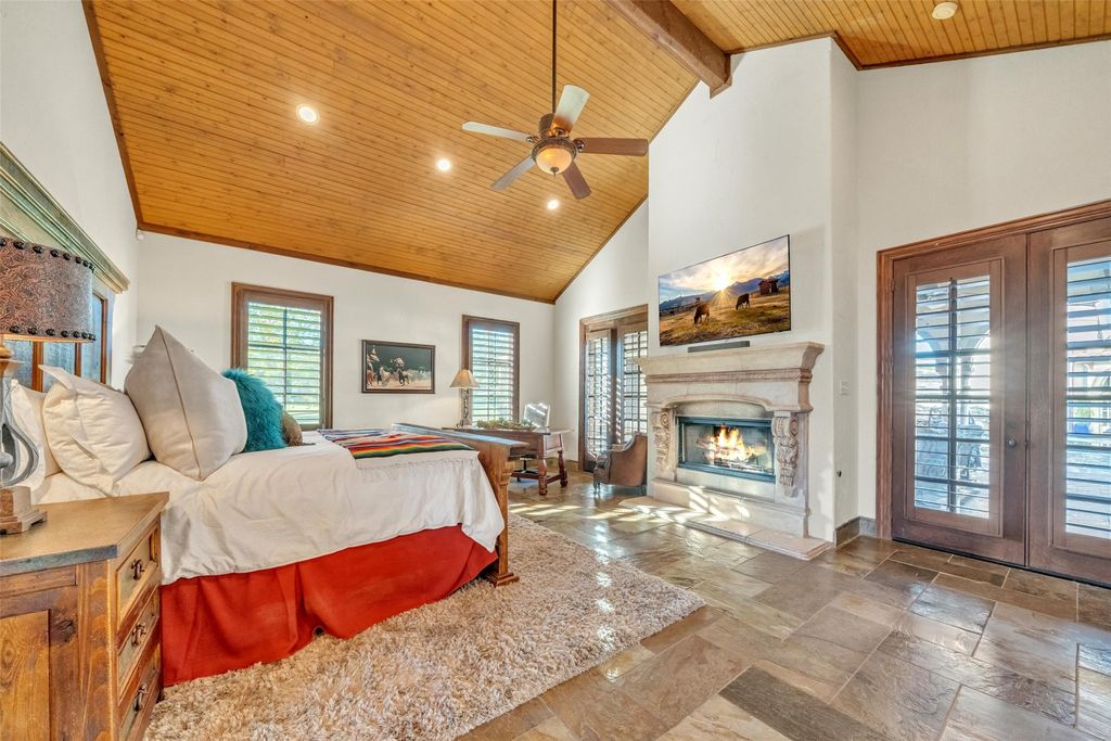 A taste of tuscany extraordinary 3. 395m horse property in exclusive texas community 32