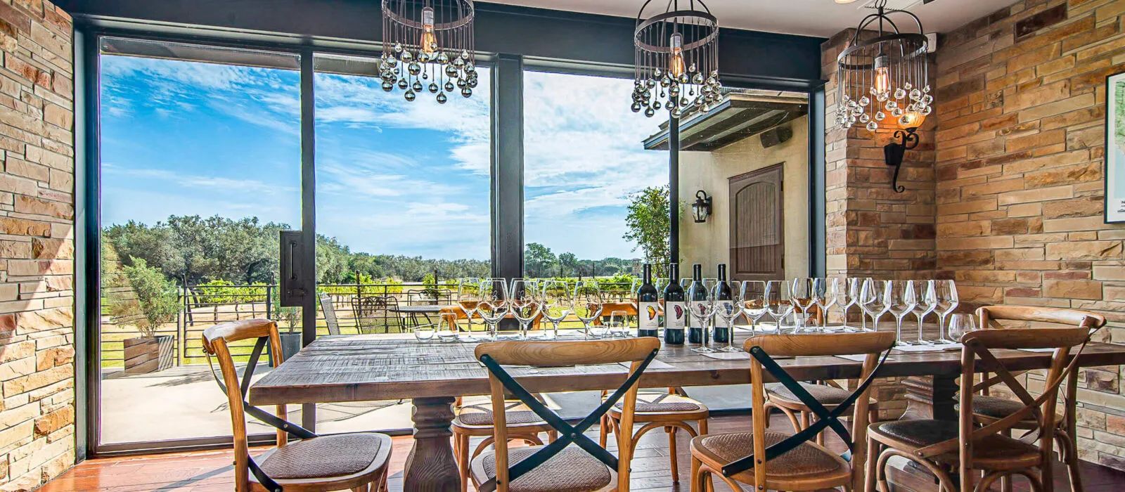 Fredericksburg vineyard private tasting room