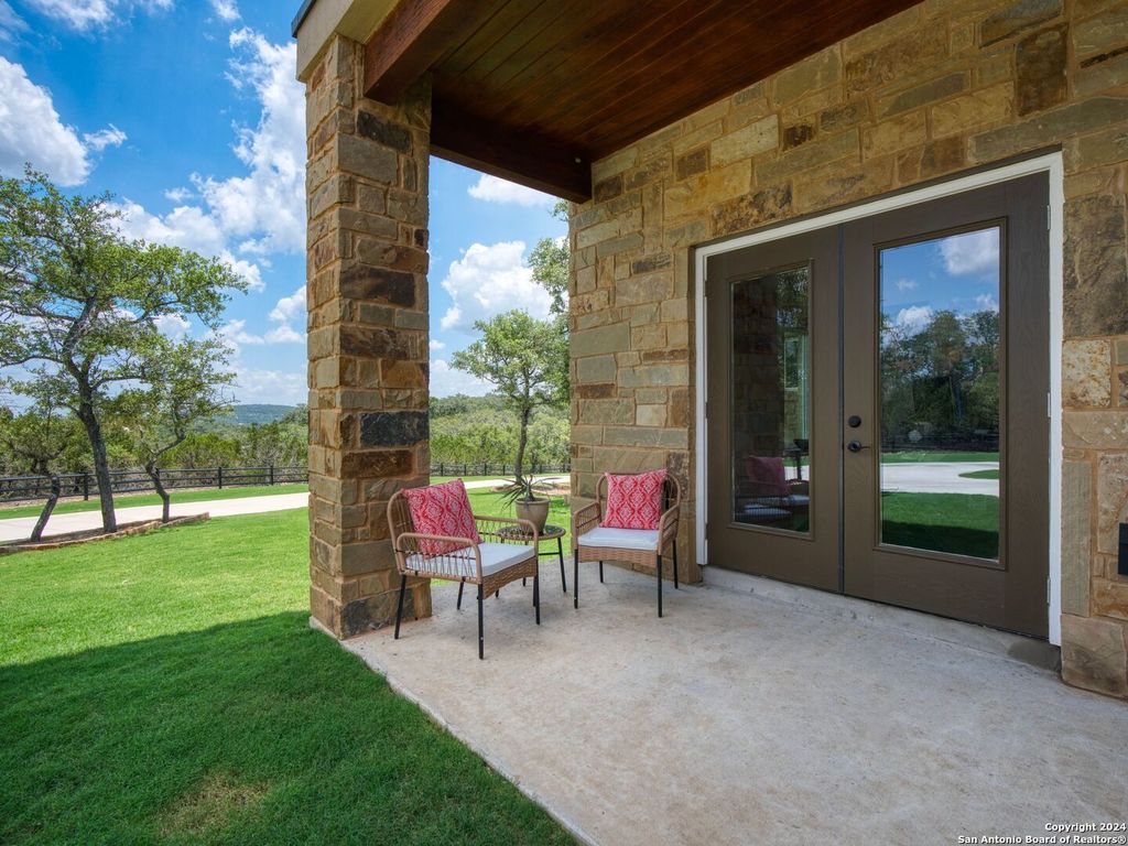 Scenic splendor expansive property with rolling hills and views for 4. 75 million 12