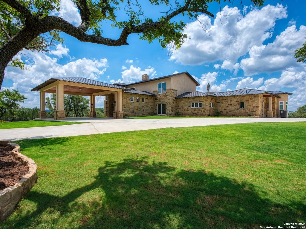 Scenic splendor expansive property with rolling hills and views for 4. 75 million 6