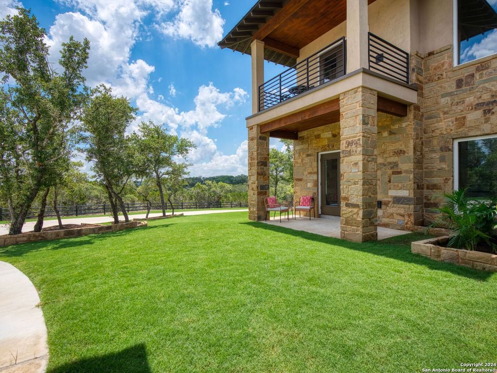 Scenic splendor expansive property with rolling hills and views for 4. 75 million 8