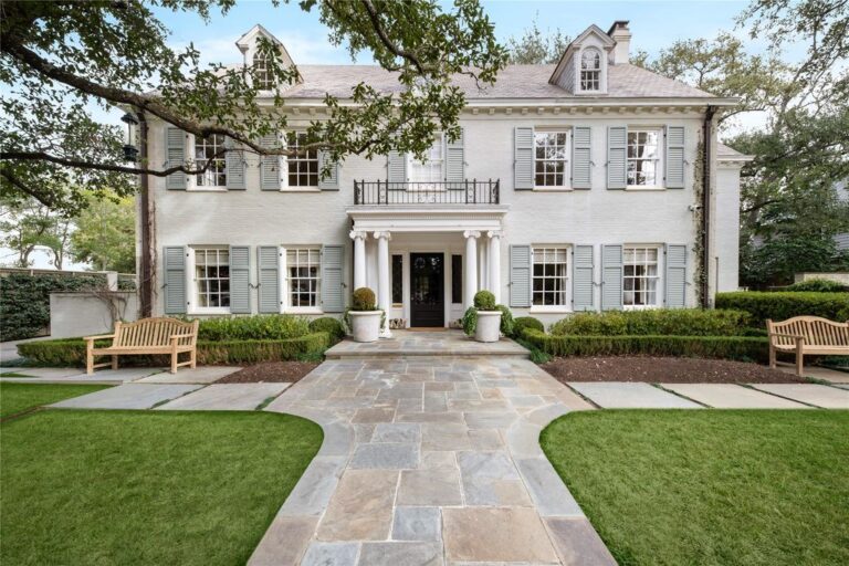 Sophisticated Luxury: Hal Thomson-Designed Estate in French Streets, Offered for $10.9 Million