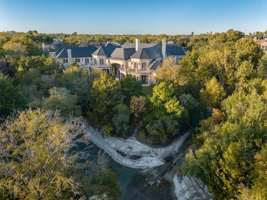 Unparalleled elegance magnificent estate designed by greg alford asking 14. 5 million 37