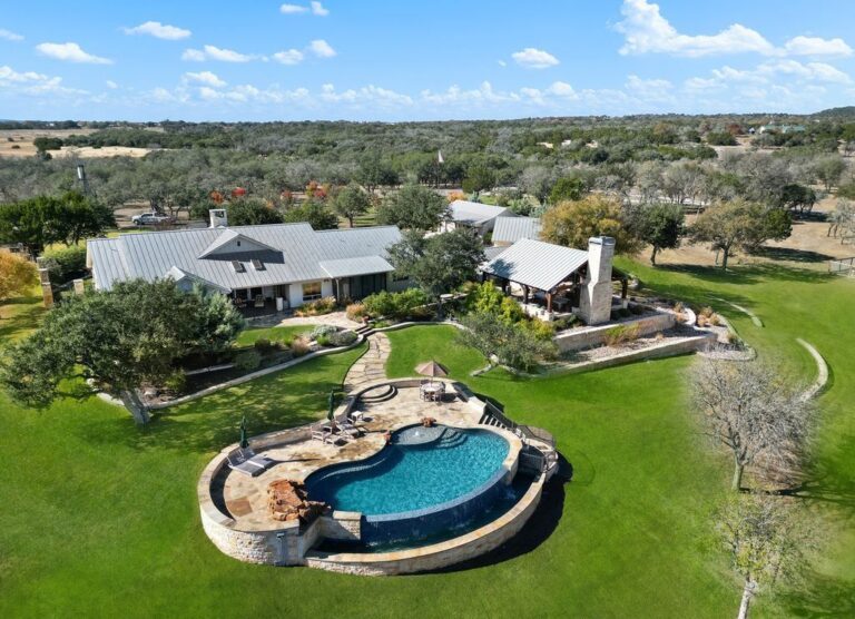 Unparalleled Views: 51-Acre Hill Country Ranch on the Market for $3.27 Million