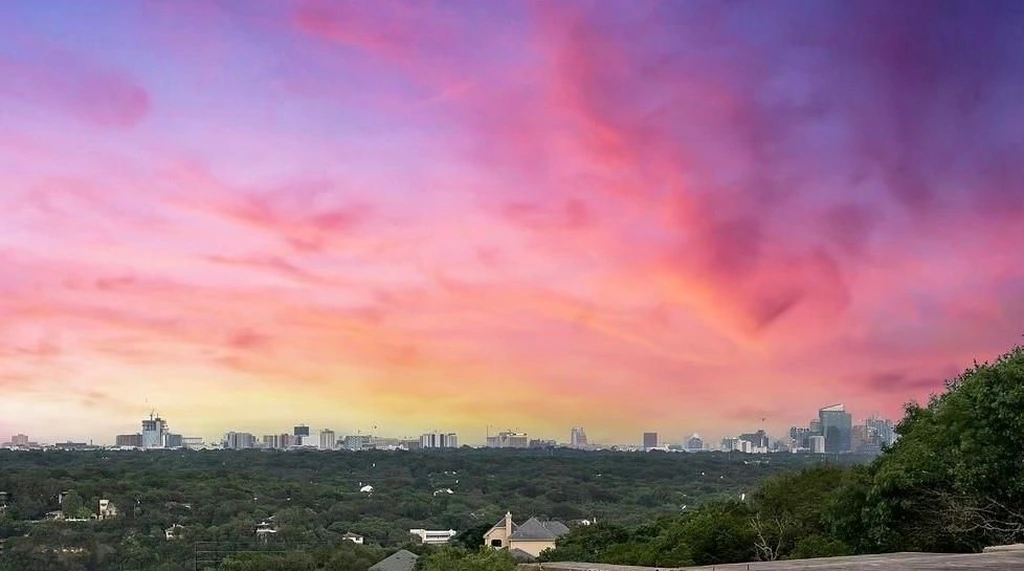 1529 mount larson rd expansive estate lot with sweeping downtown lake austin views – 4990000 3