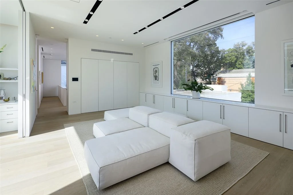 4208 beverly dr a contemporary marvel by lionel morrison hits the market for 10995000 27