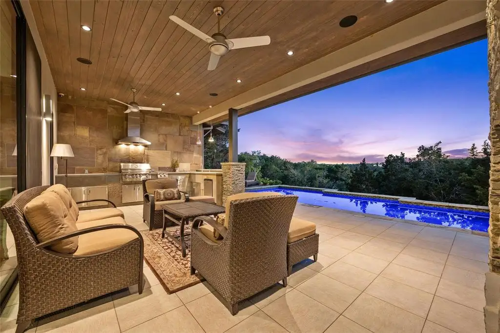 702 crystal mountain dr a sleek 3599000 contemporary retreat with unmatched horizon views 5