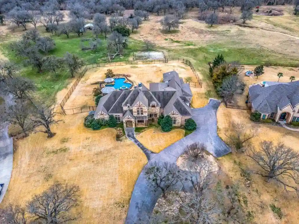 8341 ashbriar ln a private 8 acre luxury estate in ashbriar – asking 2. 1 million 10