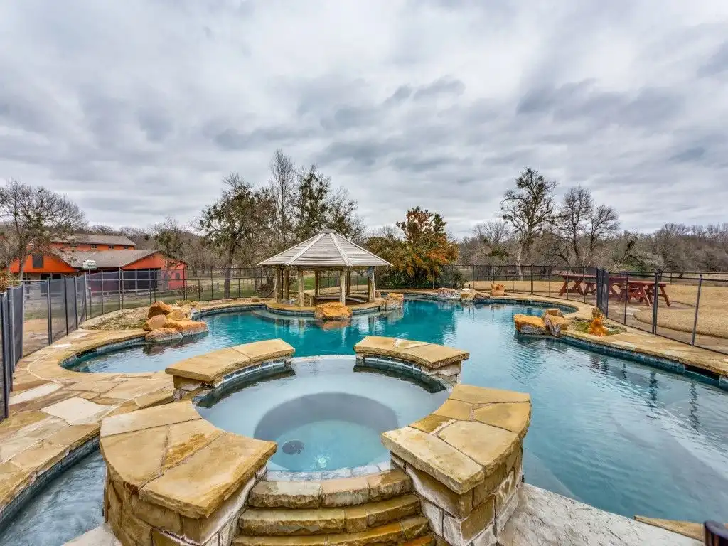 8341 ashbriar ln a private 8 acre luxury estate in ashbriar – asking 2. 1 million 7