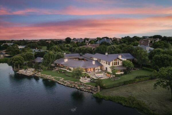 Spectacular Gated Vaquero Estate by Award-Winning Lake Flato, Listed for $9.45 Million