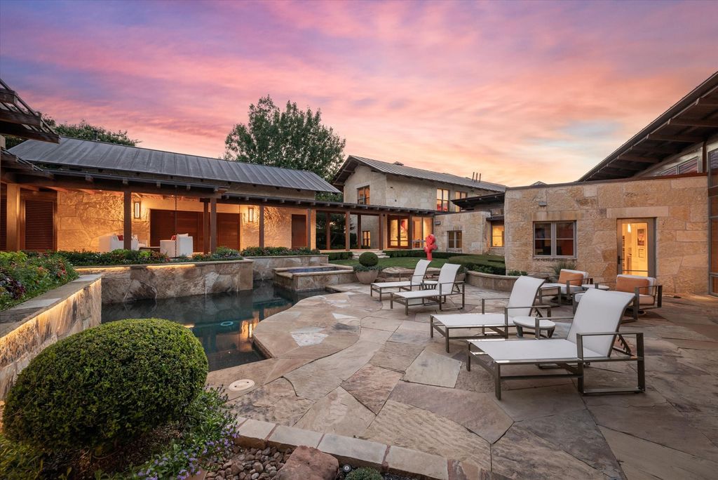 Spectacular gated vaquero estate by award winning lake flato listed for 9. 45 million 36